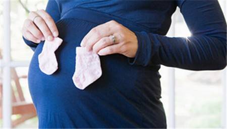 33岁双子宫畸形残角子宫该怎么治疗好？